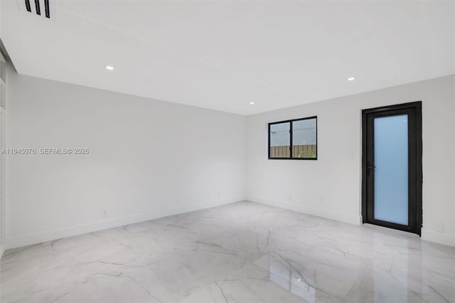 340 SE 13th Ave, Pompano Beach, FL 33060