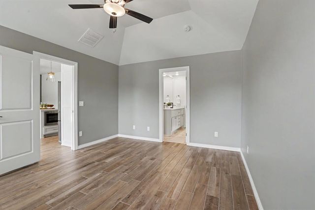 3240 Mangrove Road, Edmond, OK 73034