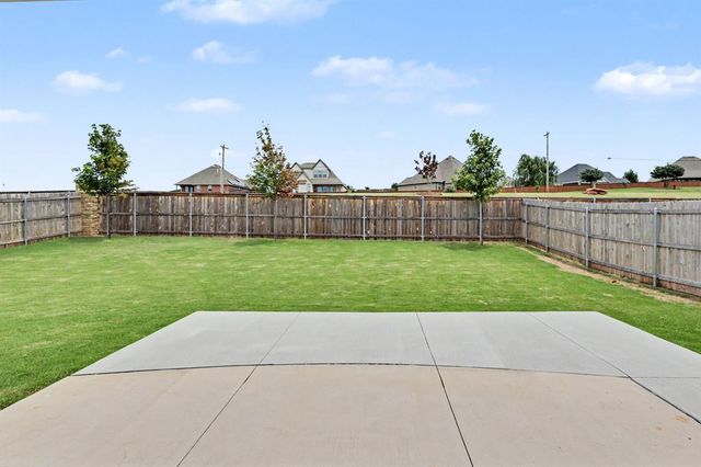 3240 Mangrove Road, Edmond, OK 73034