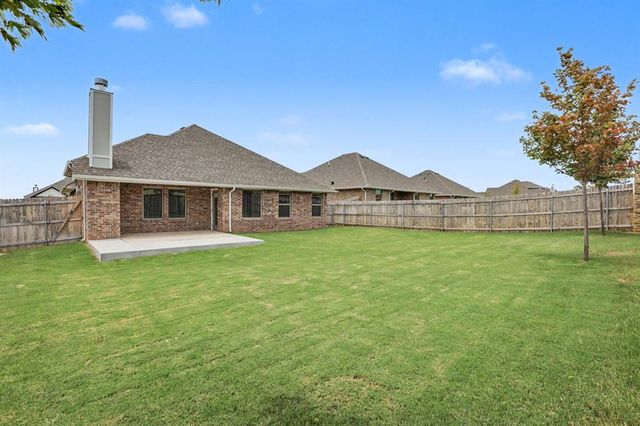 3240 Mangrove Road, Edmond, OK 73034
