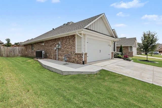 3240 Mangrove Road, Edmond, OK 73034