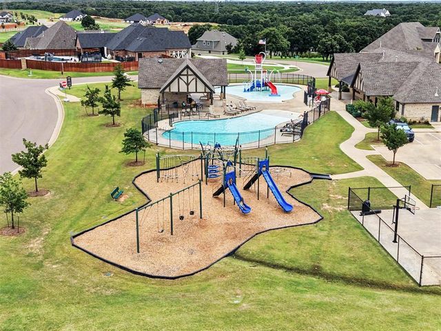 3240 Mangrove Road, Edmond, OK 73034