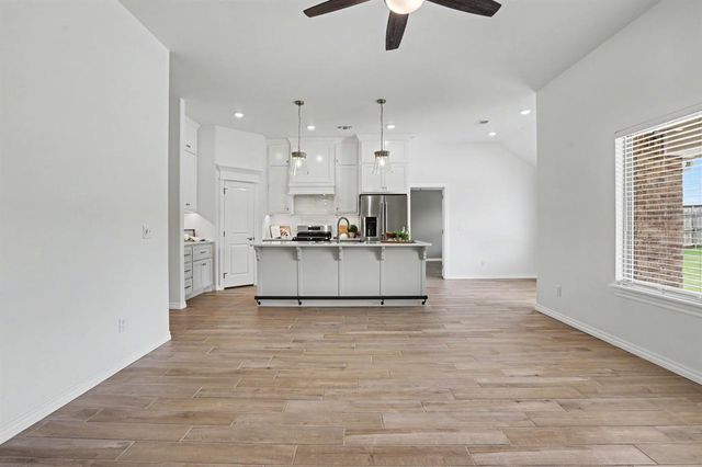 3240 Mangrove Road, Edmond, OK 73034