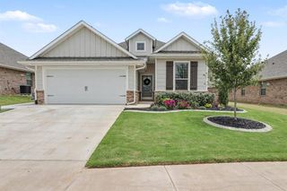 3240 Mangrove Road, Edmond, OK 73034