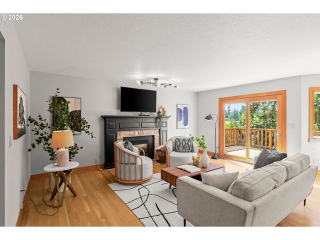 8550 Sw ROGUE Ln, Wilsonville, OR 97070