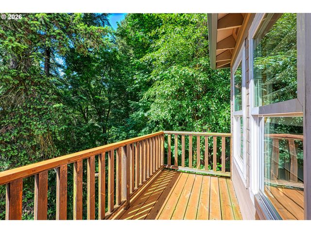 8550 Sw ROGUE Ln, Wilsonville, OR 97070