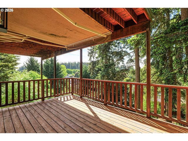 8550 Sw ROGUE Ln, Wilsonville, OR 97070