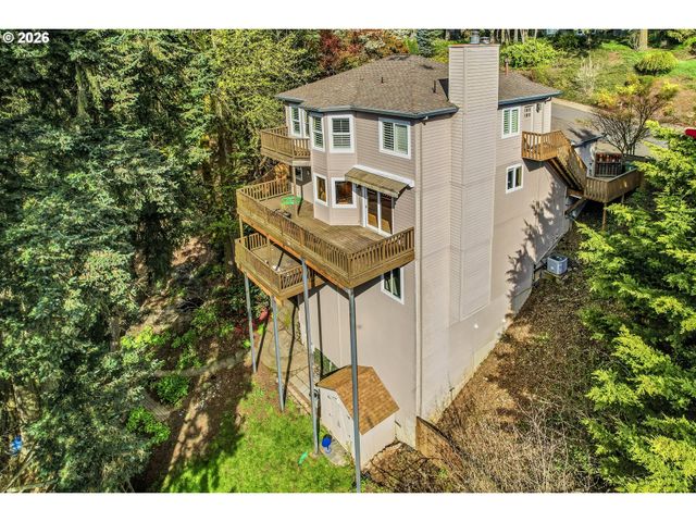 8550 Sw ROGUE Ln, Wilsonville, OR 97070