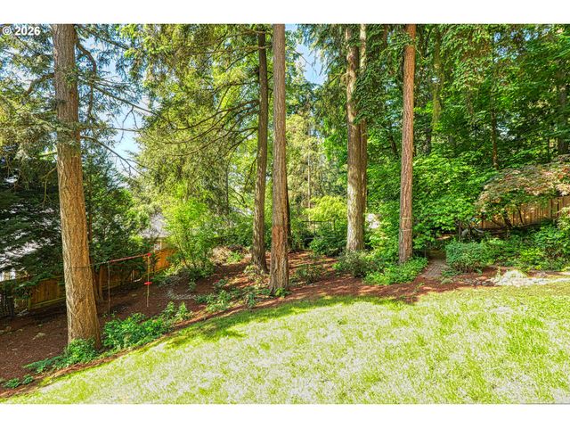 8550 Sw ROGUE Ln, Wilsonville, OR 97070