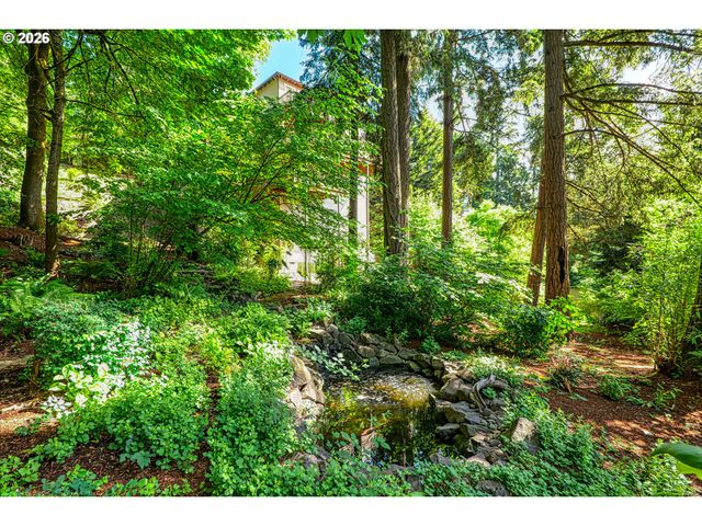 8550 Sw ROGUE Ln, Wilsonville, OR 97070