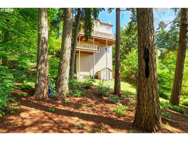 8550 Sw ROGUE Ln, Wilsonville, OR 97070