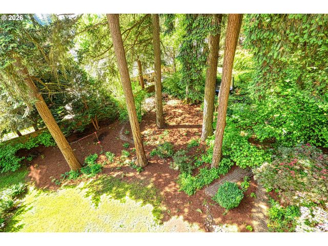 8550 Sw ROGUE Ln, Wilsonville, OR 97070