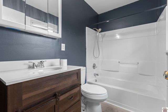 300 Vermont, Paducah, KY 42003