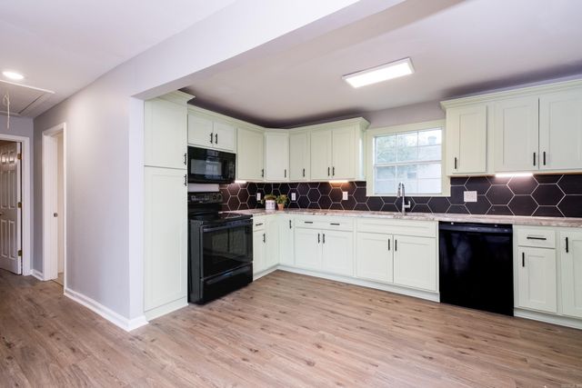 4214 Marsh Road, Little Rock, AR 72210