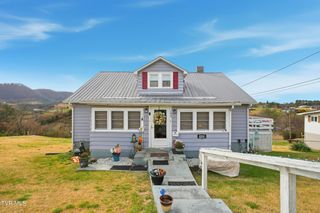 195 Red Oak Ridge Road, Castlewood, VA 24224