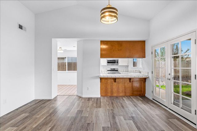 5121 Durley, Salida, CA 95368