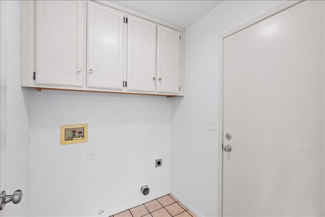 5121 Durley, Salida, CA 95368