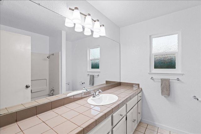 5121 Durley, Salida, CA 95368