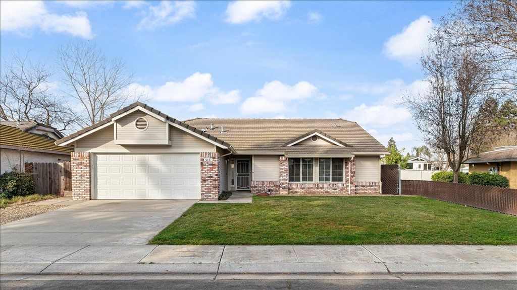 5121 Durley, Salida, CA 95368