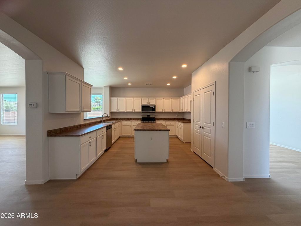 18405 N STONEGATE Road, Maricopa, AZ 85138 — photo 2