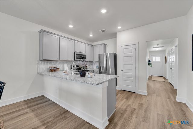 1018 College Avenue, Troy, TX 76579