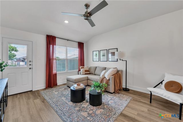 1018 College Avenue, Troy, TX 76579