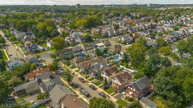 555 E Maple Ave, Woodbridge Twp., NJ 07095