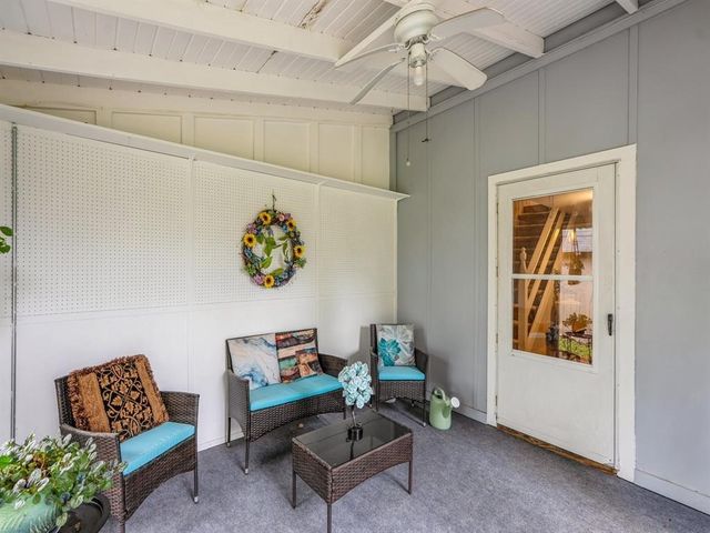 110 E 20th Street N, Newton, IA 50208