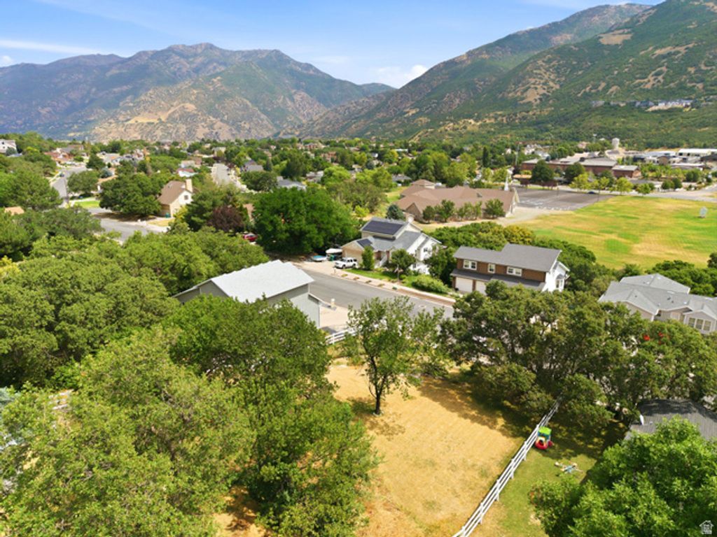 3071 N 2400 E, Layton, UT 84040 — photo 4