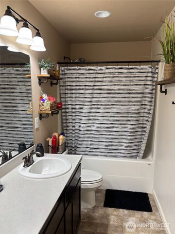 4712 Badger Street, Moses Lake, WA 98837