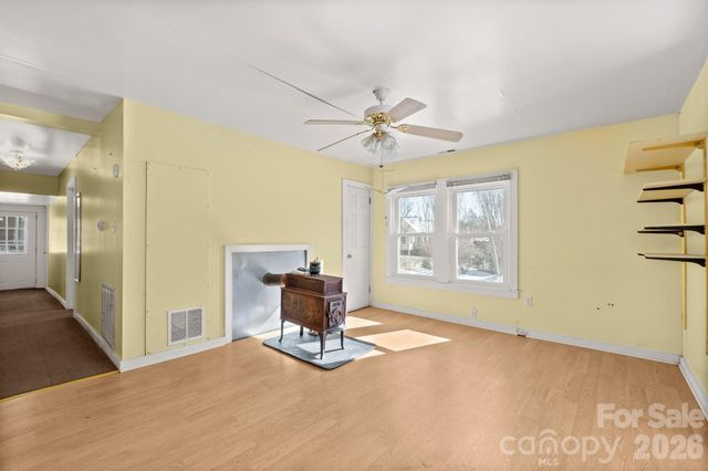 5394 S NC 16 Business Hwy Drive, Maiden, NC 28650