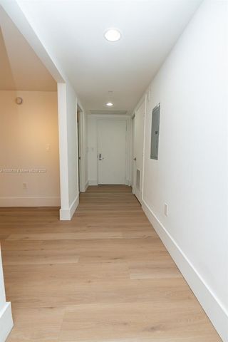 495 Brickell Ave 2102, Miami, FL 33131