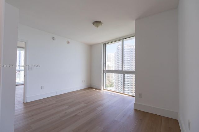 495 Brickell Ave 2102, Miami, FL 33131