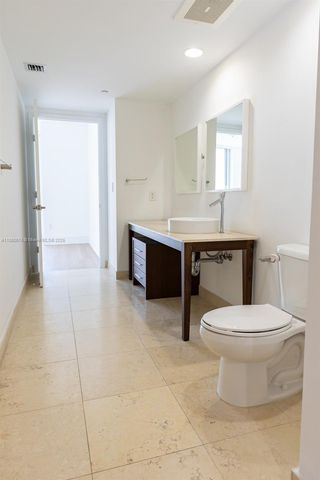 495 Brickell Ave 2102, Miami, FL 33131