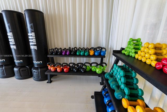 495 Brickell Ave 2102, Miami, FL 33131