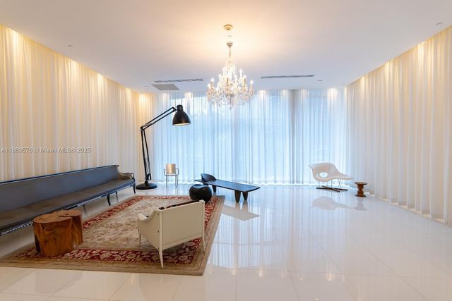 495 Brickell Ave 2102, Miami, FL 33131