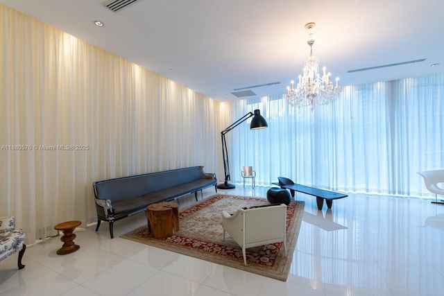 495 Brickell Ave 2102, Miami, FL 33131