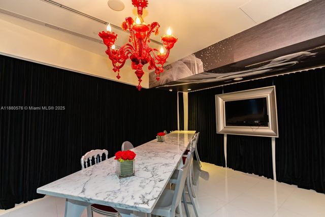 495 Brickell Ave 2102, Miami, FL 33131