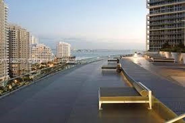 495 Brickell Ave 2102, Miami, FL 33131