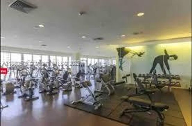 495 Brickell Ave 2102, Miami, FL 33131