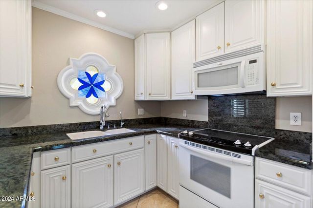 6349 N 78TH Street 133, Scottsdale, AZ 85250