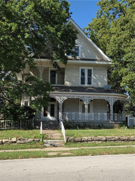 902 W Maple Avenue, Independence, MO 64050 — photo 2