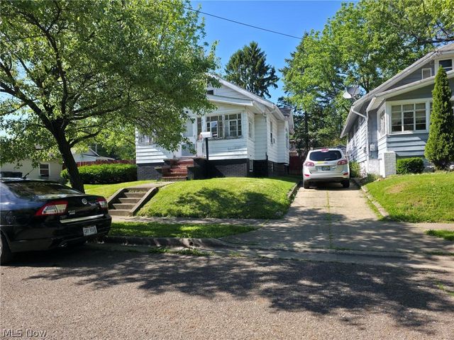 897 Richmond Street, Akron, OH 44306
