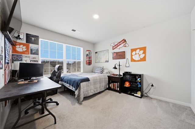 455 Bee Cove Way, Pendleton, SC 29670