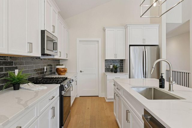 2015 Mulberry Lane, Carver, MN 55315