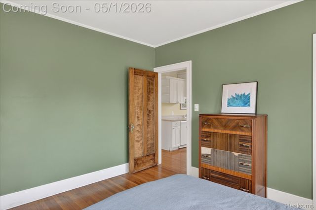 925 Nottingham Road, Grosse Pointe Park, MI 48230
