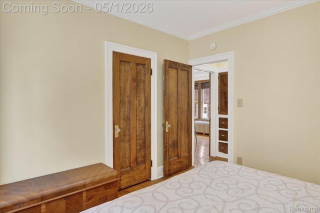 925 Nottingham Road, Grosse Pointe Park, MI 48230