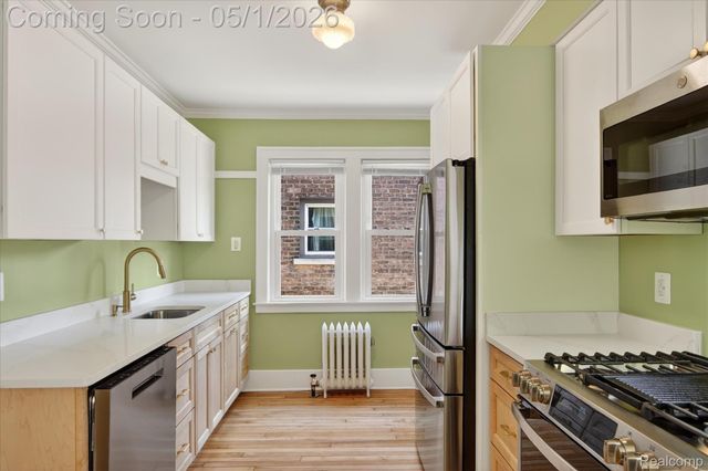 925 Nottingham Road, Grosse Pointe Park, MI 48230