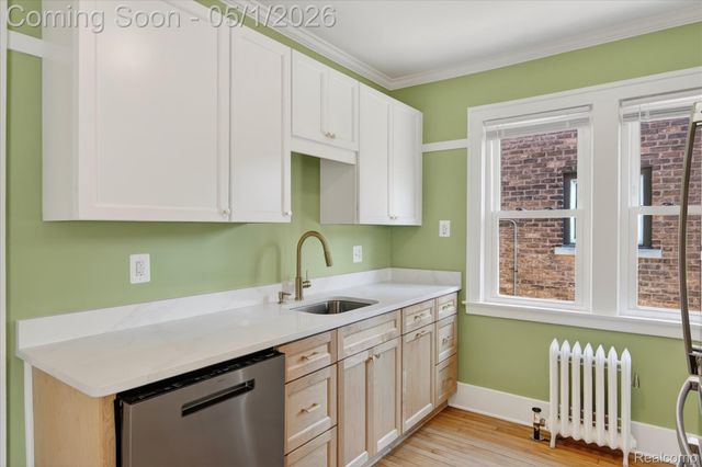 925 Nottingham Road, Grosse Pointe Park, MI 48230