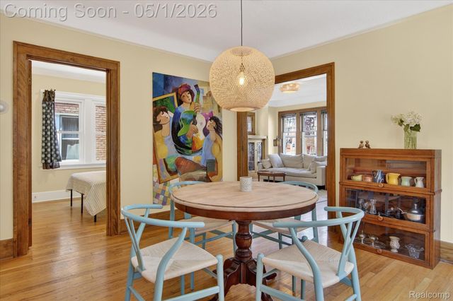 925 Nottingham Road, Grosse Pointe Park, MI 48230